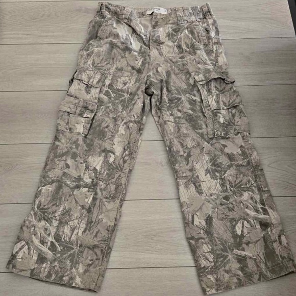Camo pants - Picture 1 of 1